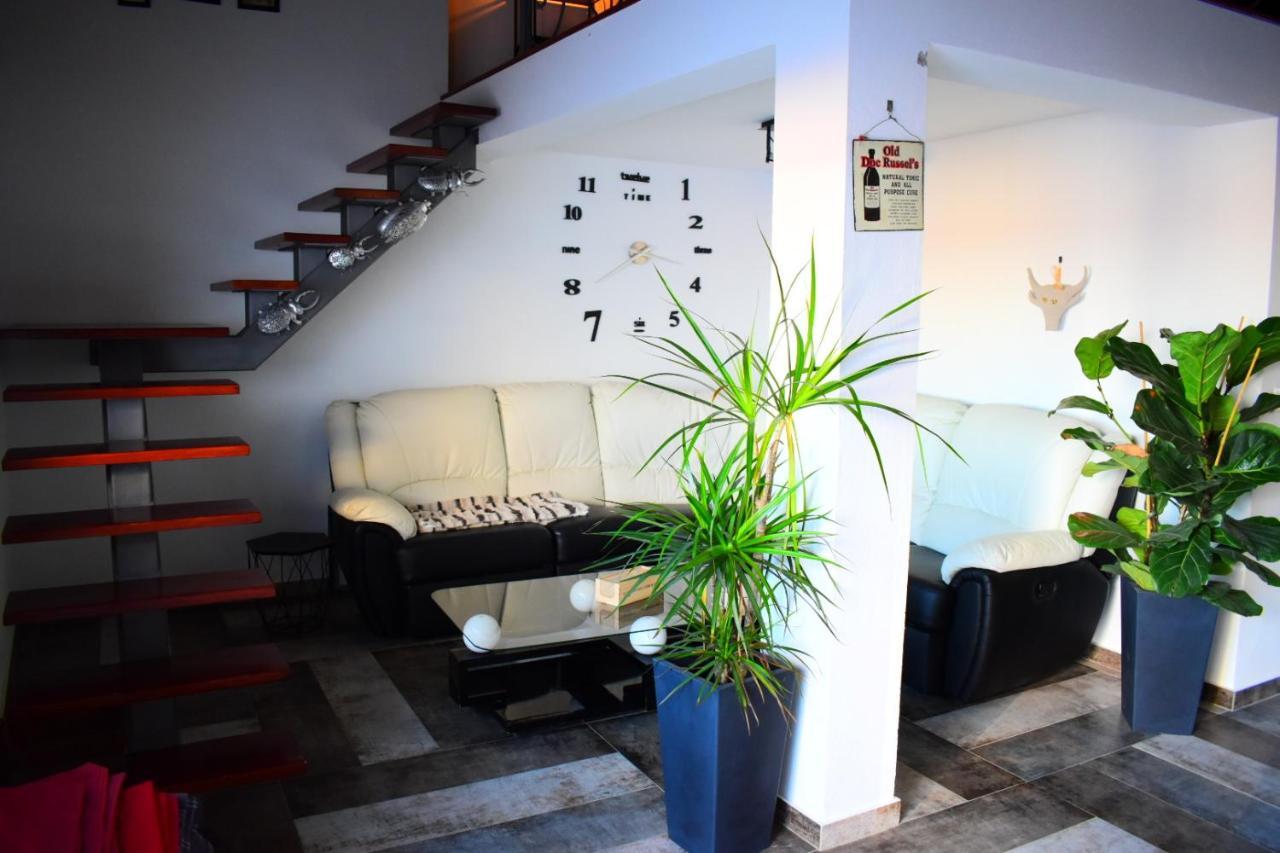 La Casa Gastounette Maiorca Bagian luar foto